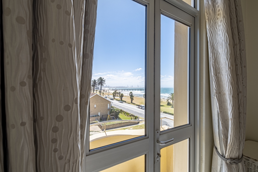 2 Bedroom Property for Sale in Summerstrand Eastern Cape